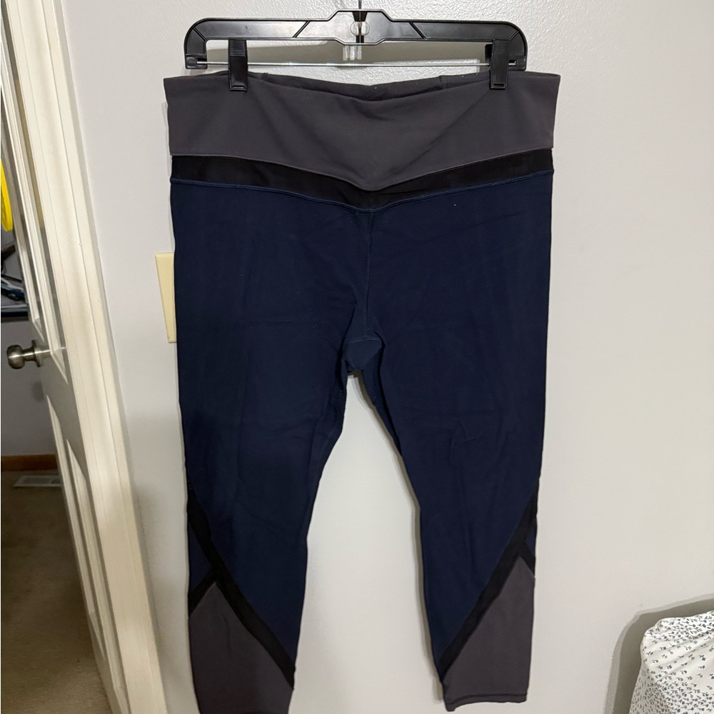 Athleta Blue and Gray Leggings for Active Comfort